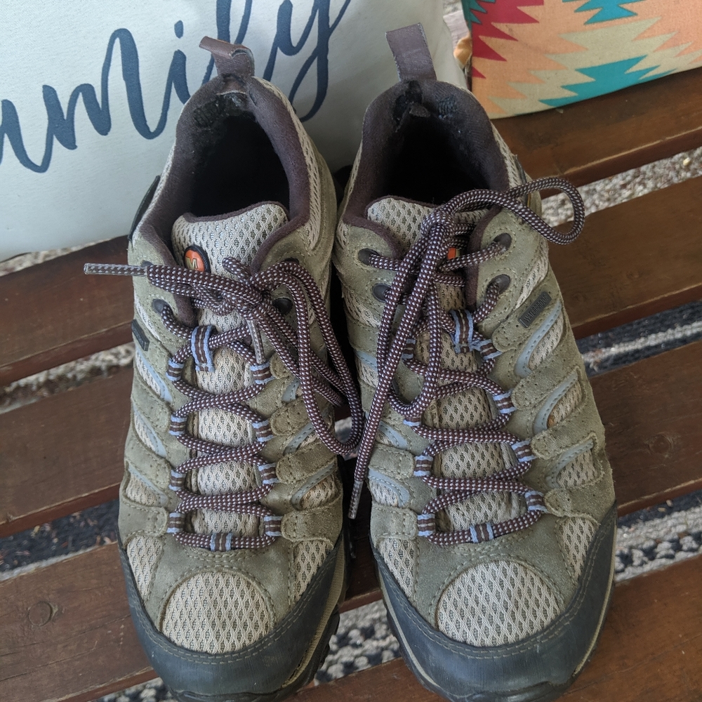 Merrell size 8 - Picture 4 of 5